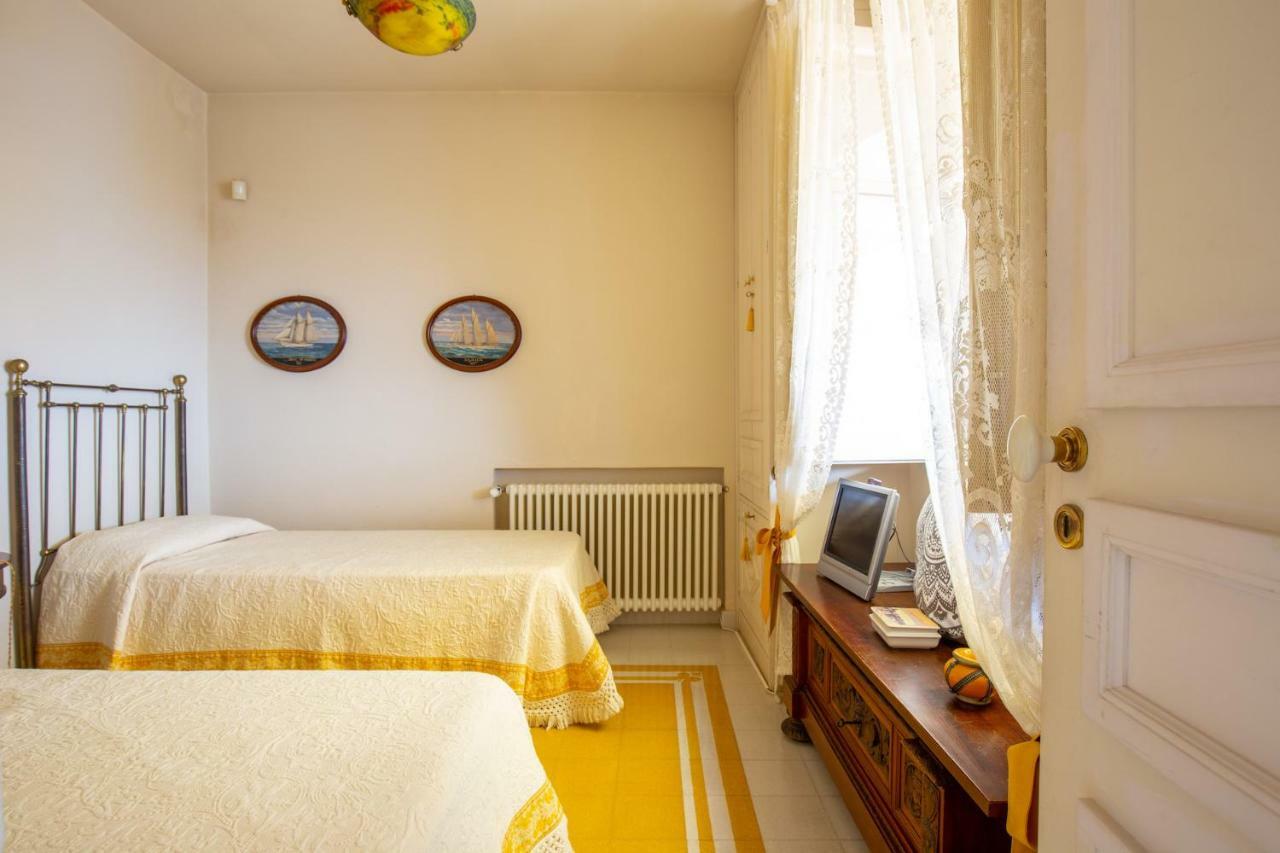 Vila Solemar Sicilia - Casa Porto Bagnera Santa Flavia Exteriér fotografie